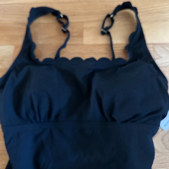 NWT Charmo Scalloped Ribbed One Piece Swimsuit Size Small - Picture 3 of 16